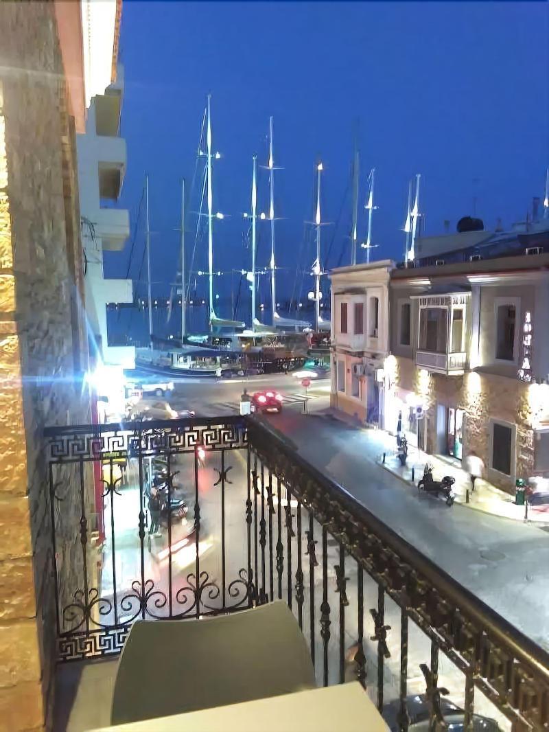 Chios City Inn Екстер'єр фото