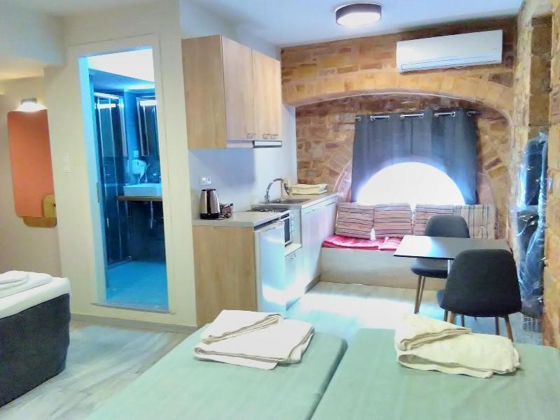 Chios City Inn Екстер'єр фото